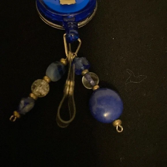 Hand crafted UK retractable badge holder - Picture 3 of 6